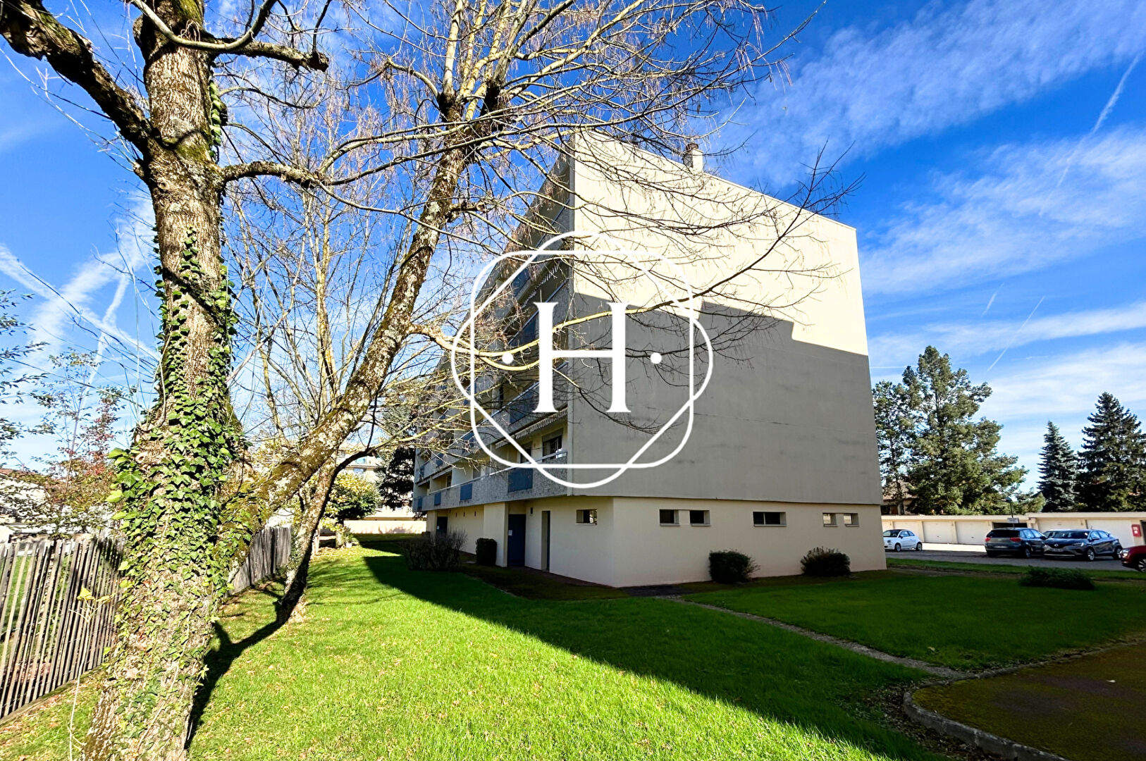 Photo Appartement Bourg En Bresse 5 pièce(s) 101.33 m2 image 1/6