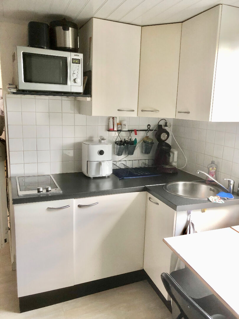 Studio meublé à vendre - Rue de Saurupt, Nancy