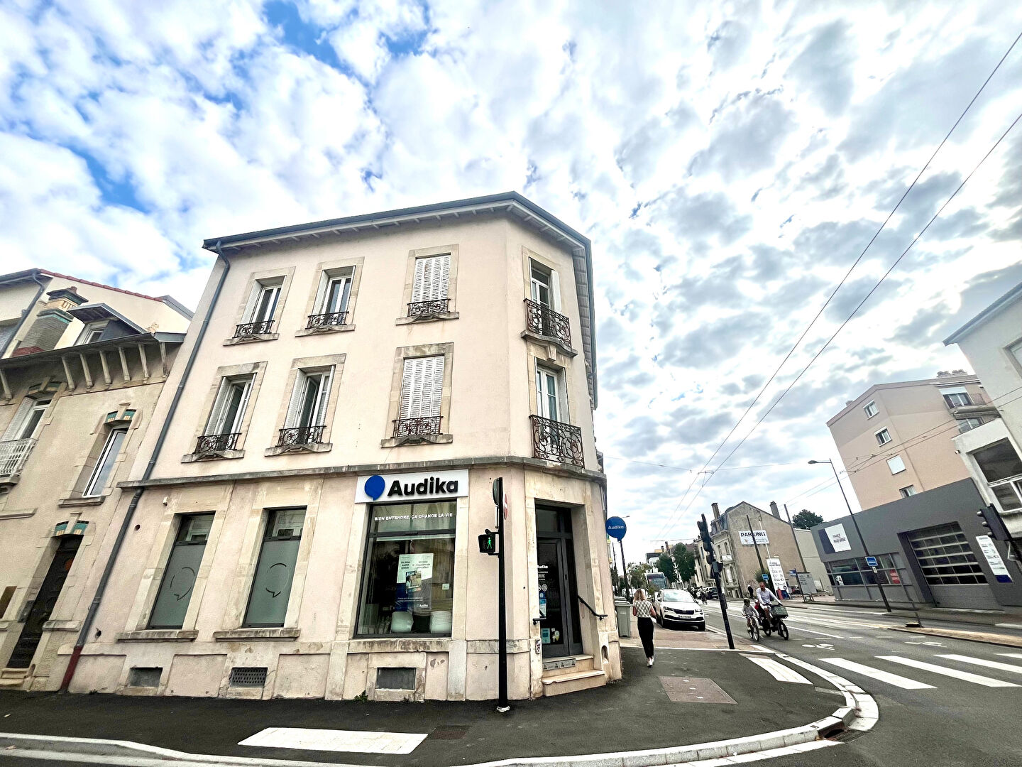 Photo Immeuble de rapport SAINT MAX - avenue Carnot image 1/3