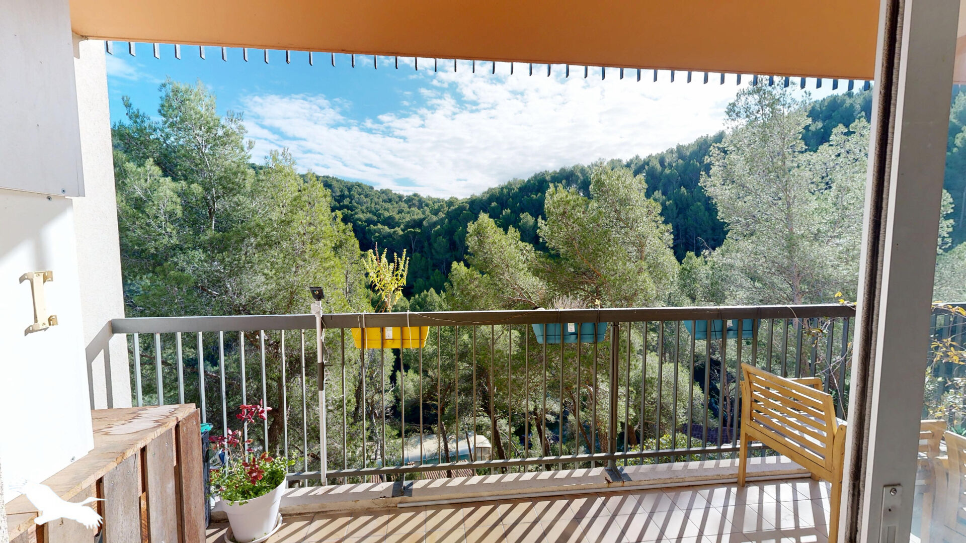 Appartement Marseille 4 pièce(s) 128 m2, duplex inversé, balcon, parking,