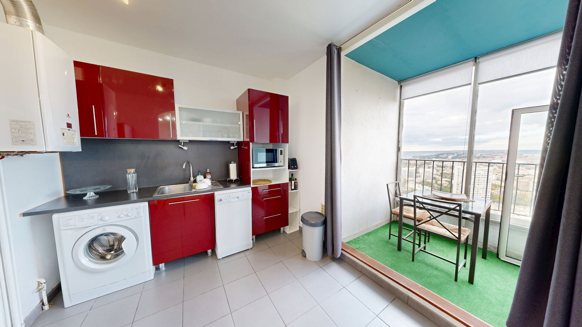 Photo A VENDRE APPARTEMENT T2 - SUPER ROUVIERE - 13009 - ASCENSEUR - BALCON - CALME - VUE MER image 3/6