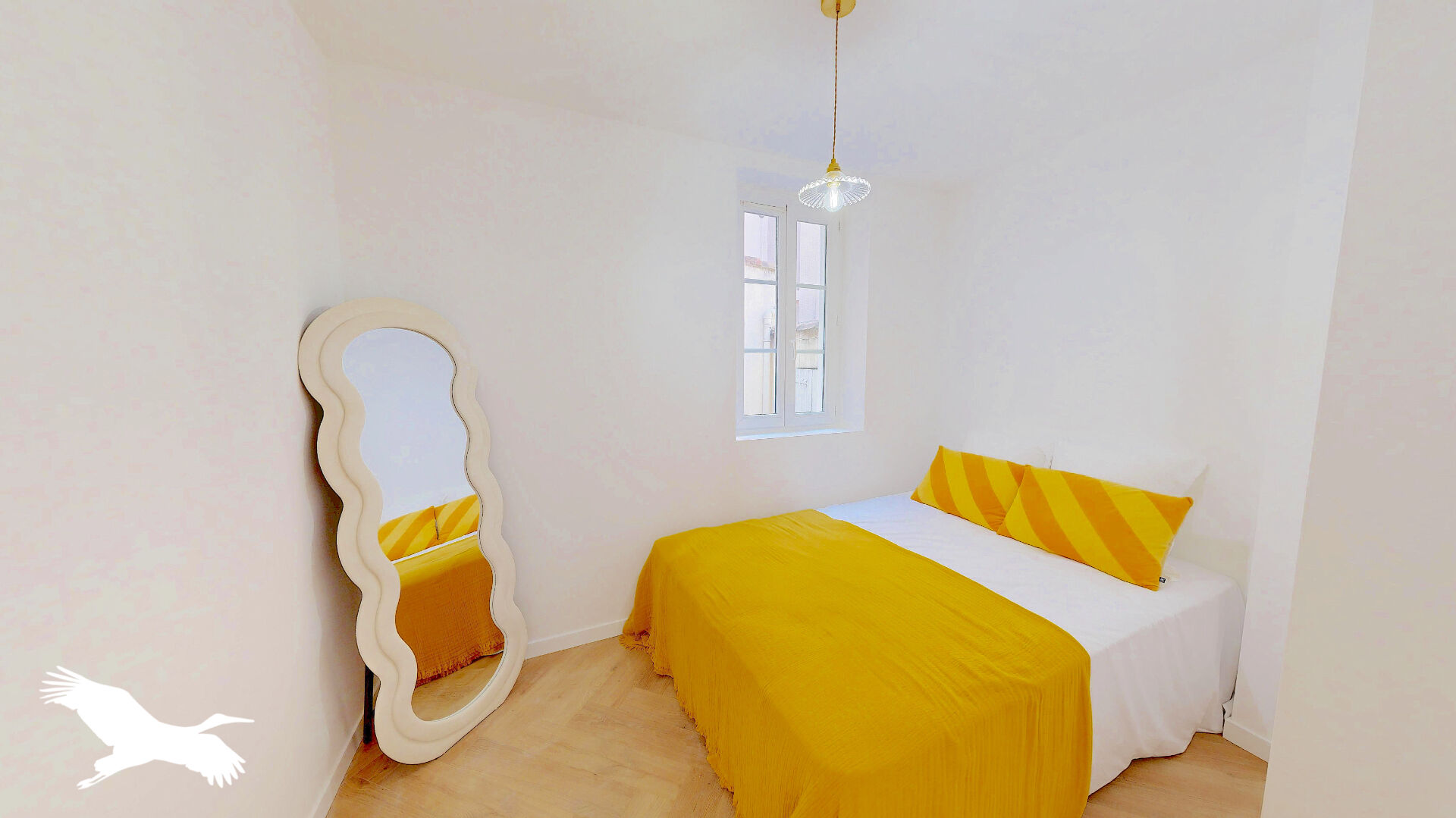 Photo RITCHY - Appartement T2 à vendre - 13260 - CASSIS - architecte - aucun travaux dans un petit immeuble du centre ville image 6/6