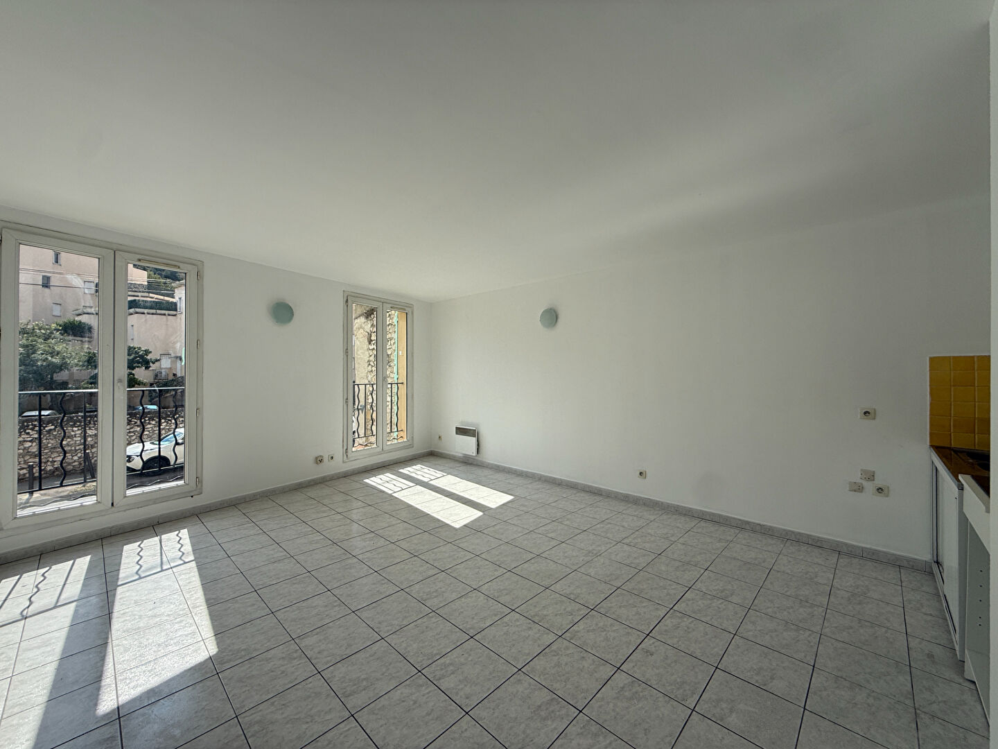 Photo A LOUER Appartement Marseille 13011 grand T2 42 m2 avec cave image 2/6