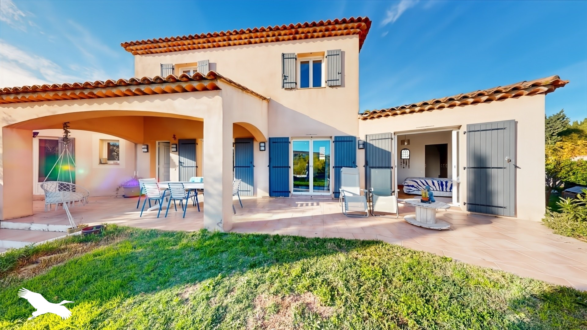 Photo À vendre - SARRA - Maison 6 pièces 175m² avec gararge de 42m² et piscine sur une parcelle de 899m² image 1/6