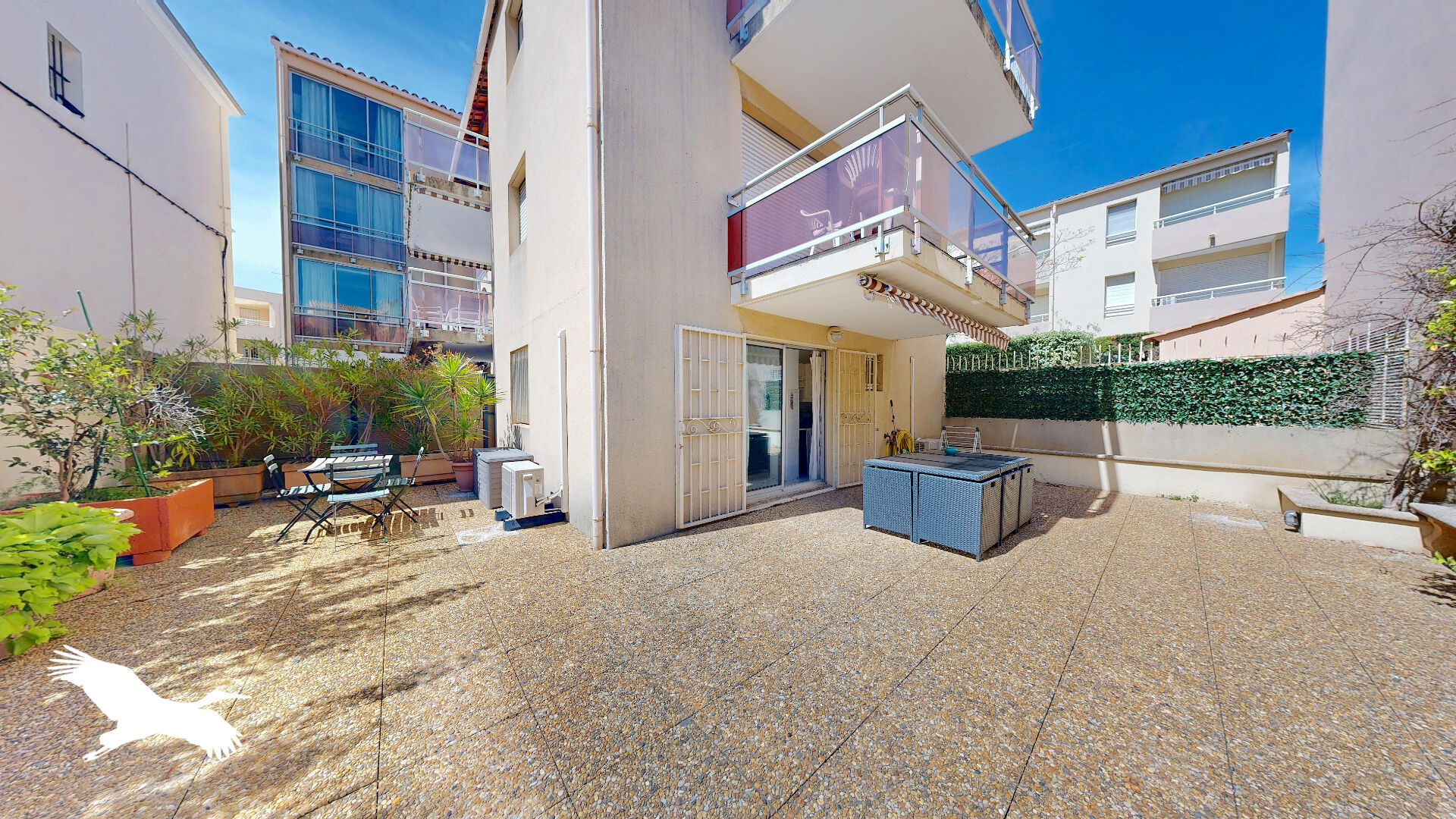 Photo A VENDRE - Bandol Centre - Proche du Port et de la Plage - Appartement 2 pièces 36m² avec terrasse de 84m² image 2/6