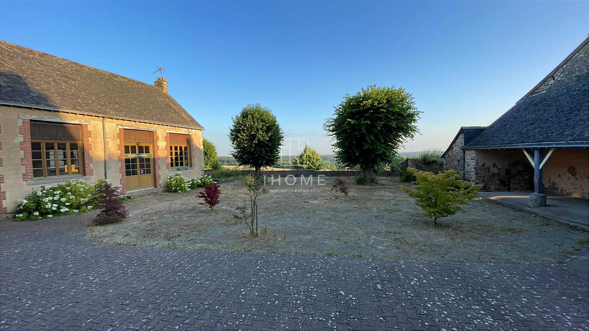 Maison à vendre à Sainte Suzanne et Chammes