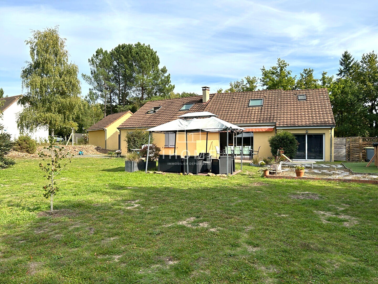 Maison à vendre à CHALLES - 8 pièces, 4 chambres, 175.56 m²