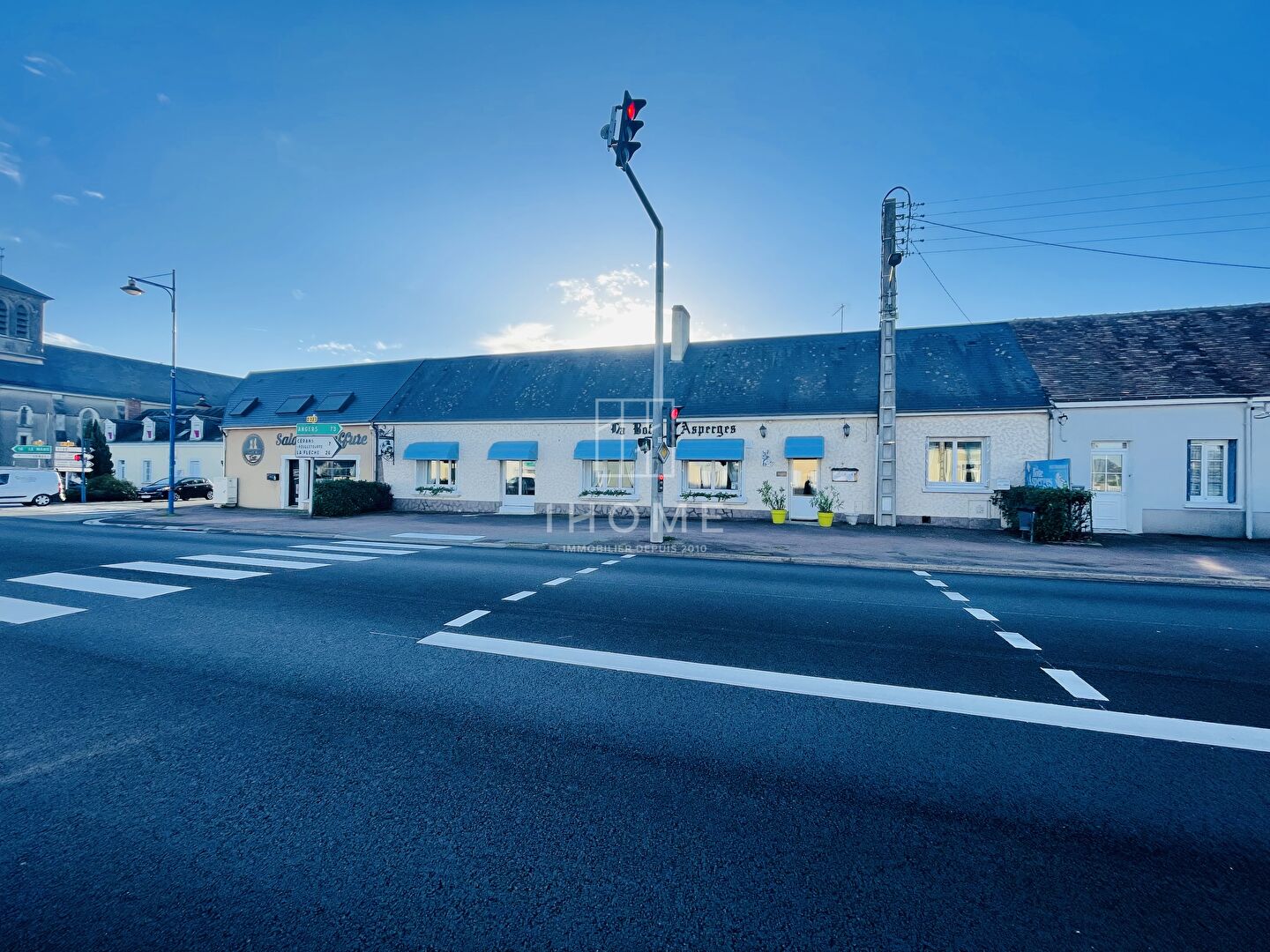 Opportunité Guécelard  murs- restaurant  175 m2