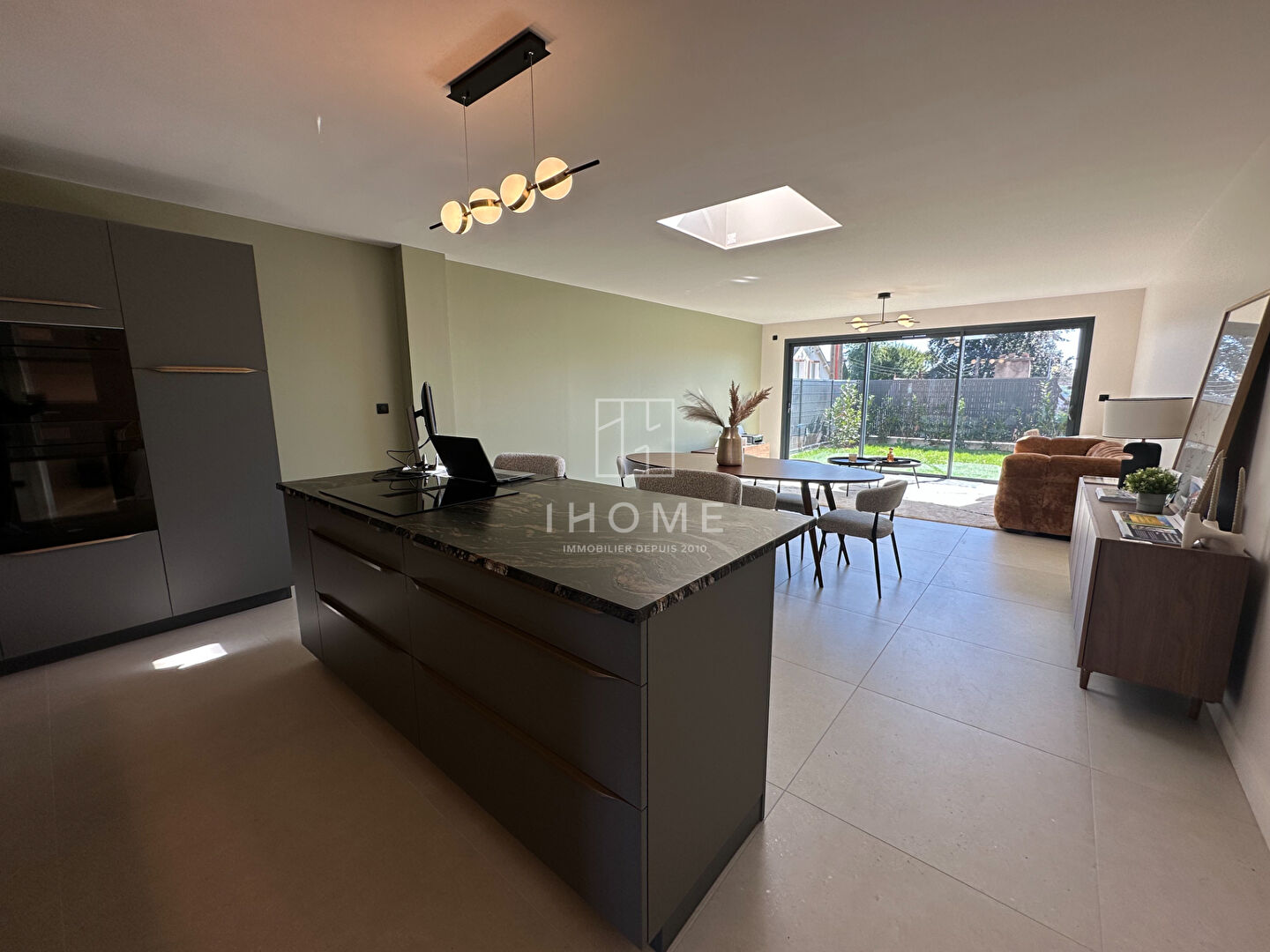 Photo LE MANS PREMARTINE image 1/6