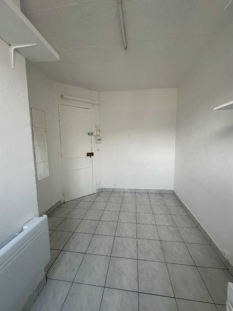LEVALLOIS - STUDIO - 110 000 € FAI
