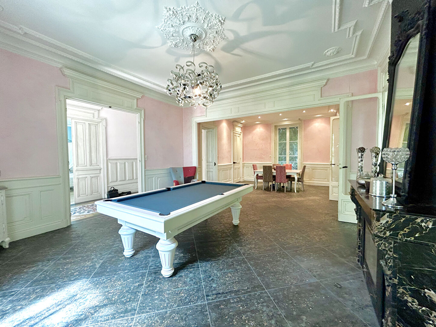 Photo APPARTEMENT D'EXCEPTION DE 145m² EN REZ DE JARDIN DE BATISSE image 5/6