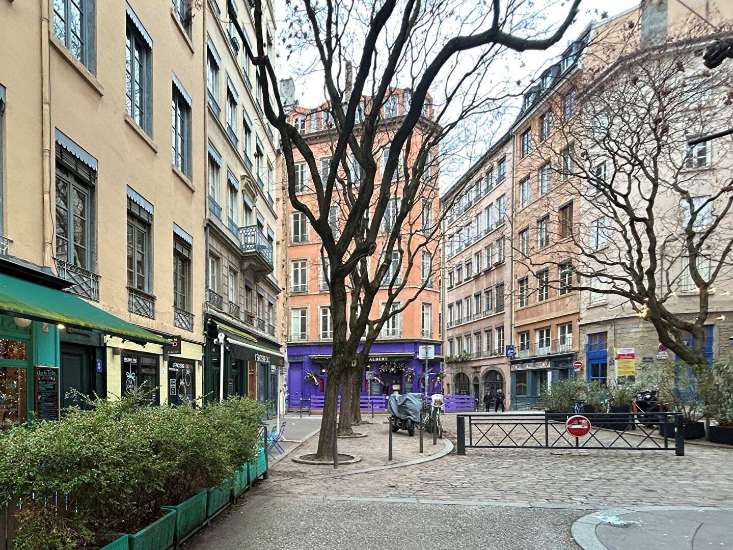 SUPERBE APPARTEMENT AU CALME EN PRESQU'ILE