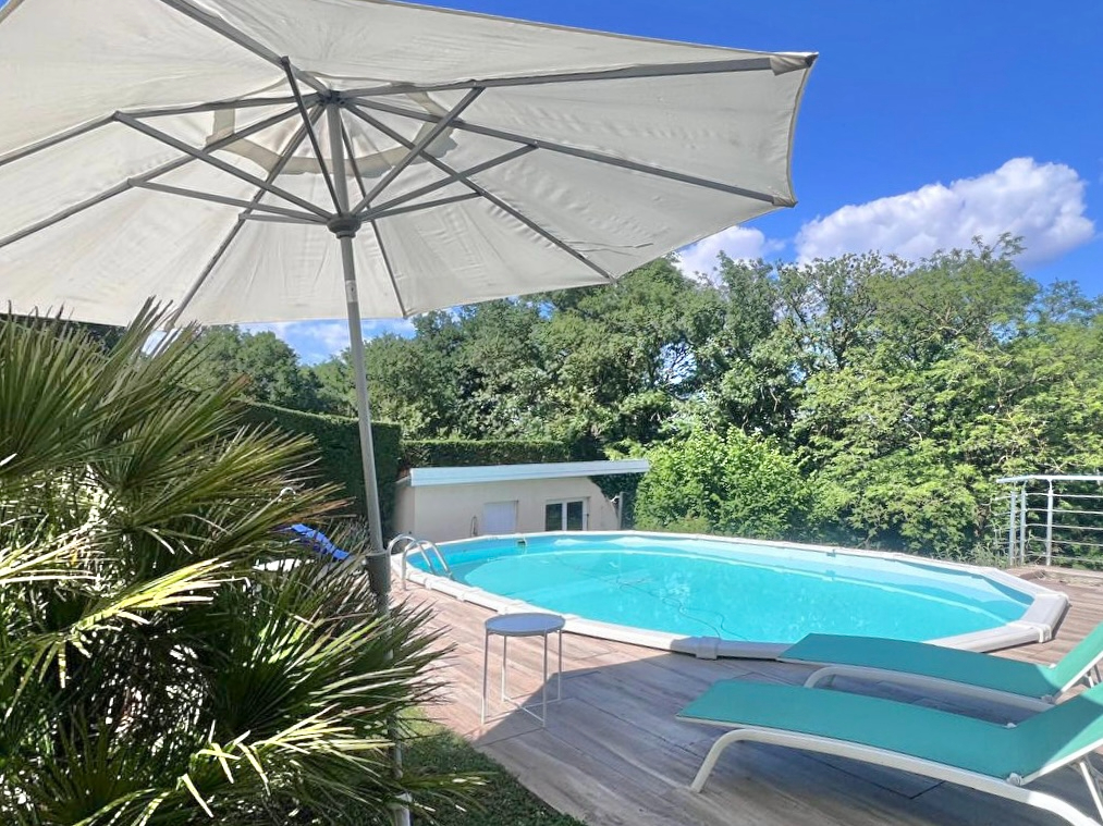 VILLA 4 CH +  BUREAU AVEC PISCINE ET PANORAMA EXCEPTIONNEL !
