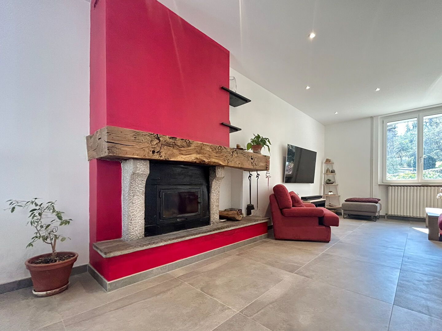 Photo GRANDE VILLA RENOVEE 205 m² + ANNEXES 155 m² EN LISIERE DE BOIS image 5/6