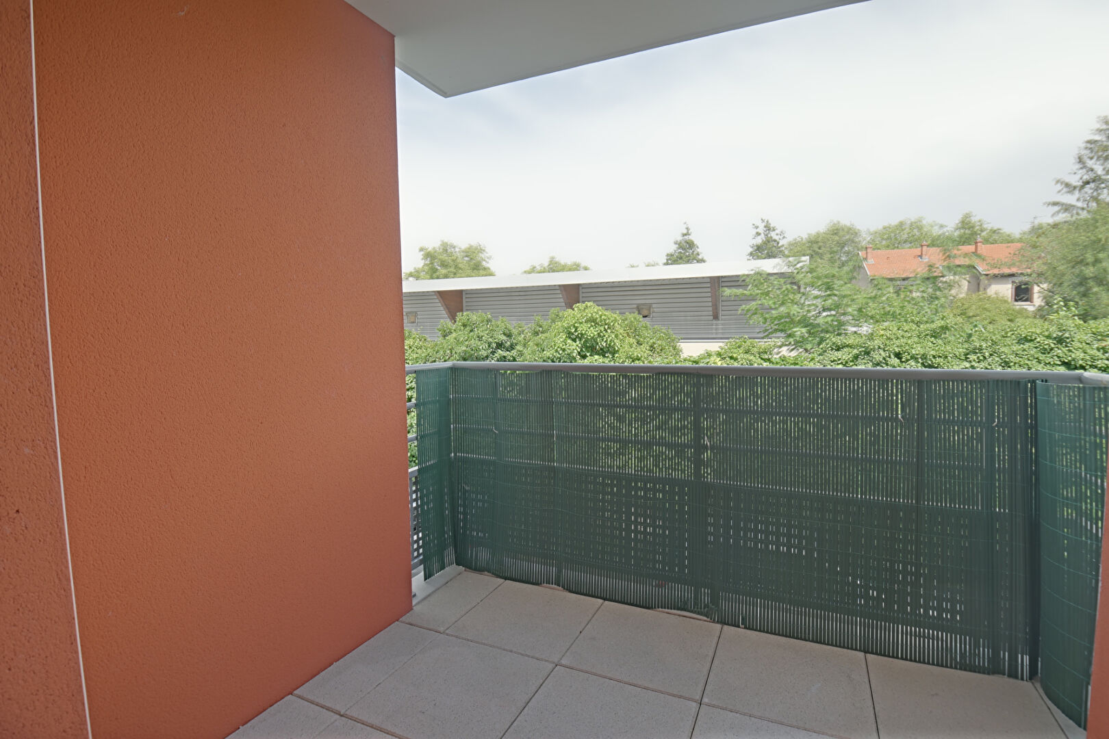 Photo 69200 VENISSIEUX PROX TRAM T4 / METRO D VENTE APPARTEMENT T2 1CH 40m² image 3/5