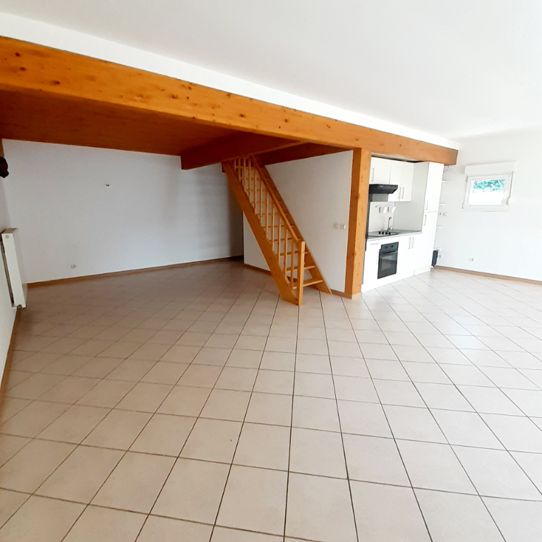 F3 en Duplex type maison individelle 96m²