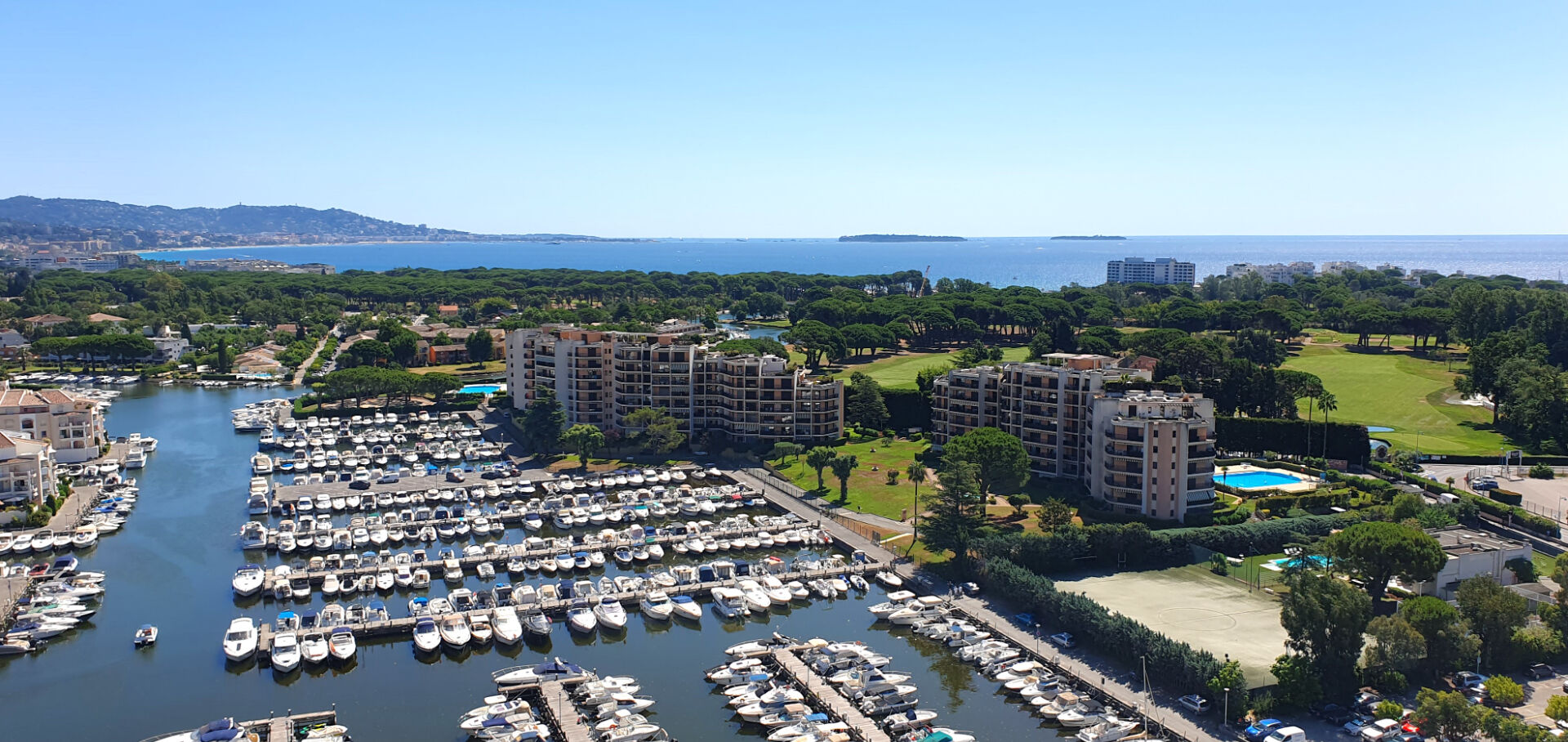 Agence immobilière de IMMOBILIERE CANNES MARINA Mandelieu