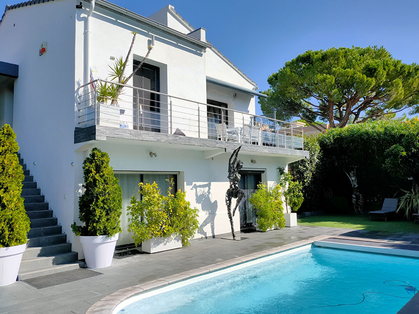 Agence immobilière de IMMOBILIERE CANNES MARINA Mandelieu
