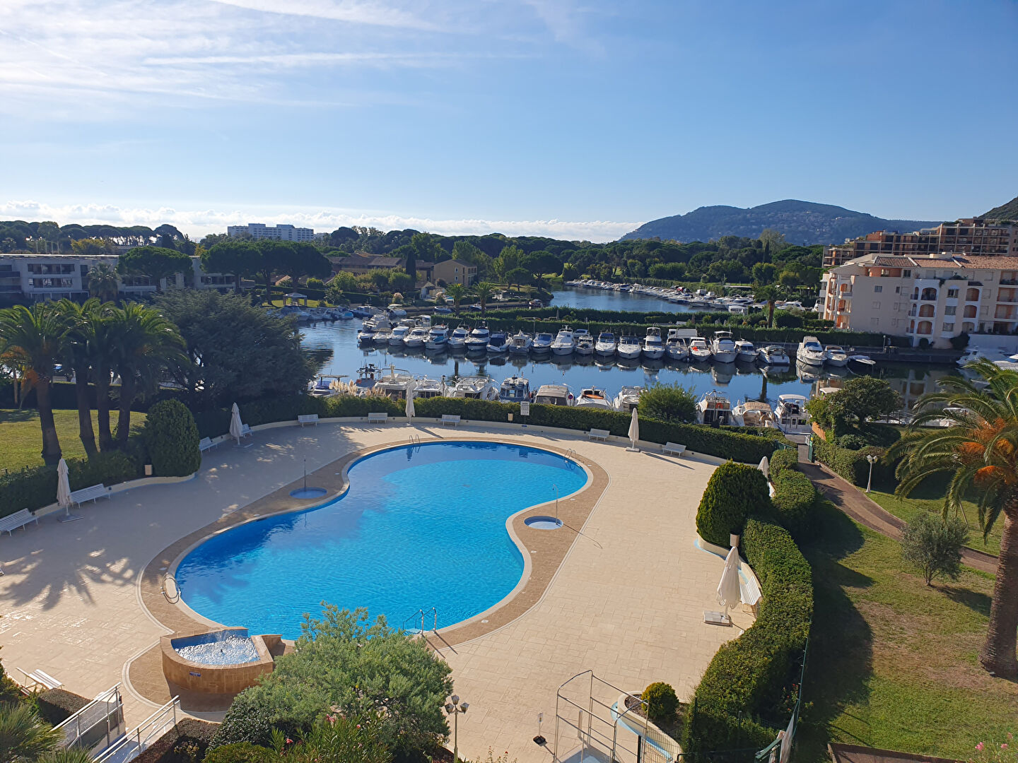 Agence immobilière de IMMOBILIERE CANNES MARINA Mandelieu