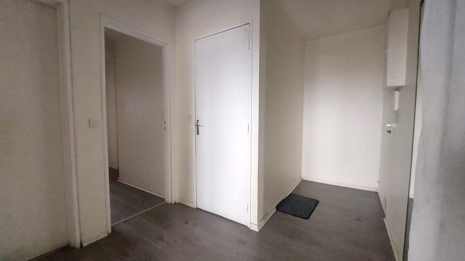 Photo Appartement F4 à acheter à Montmagny - vendu loué image 5/6