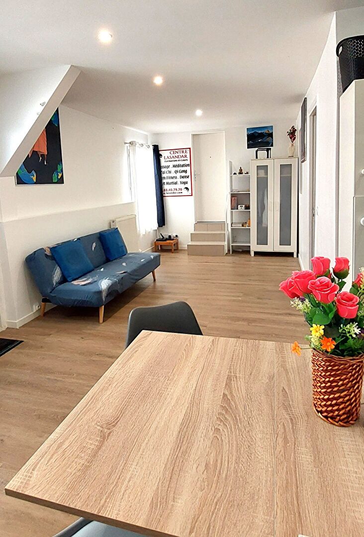 Photo CHARENTON LE PONT - QUARTIER VALMY image 4/6