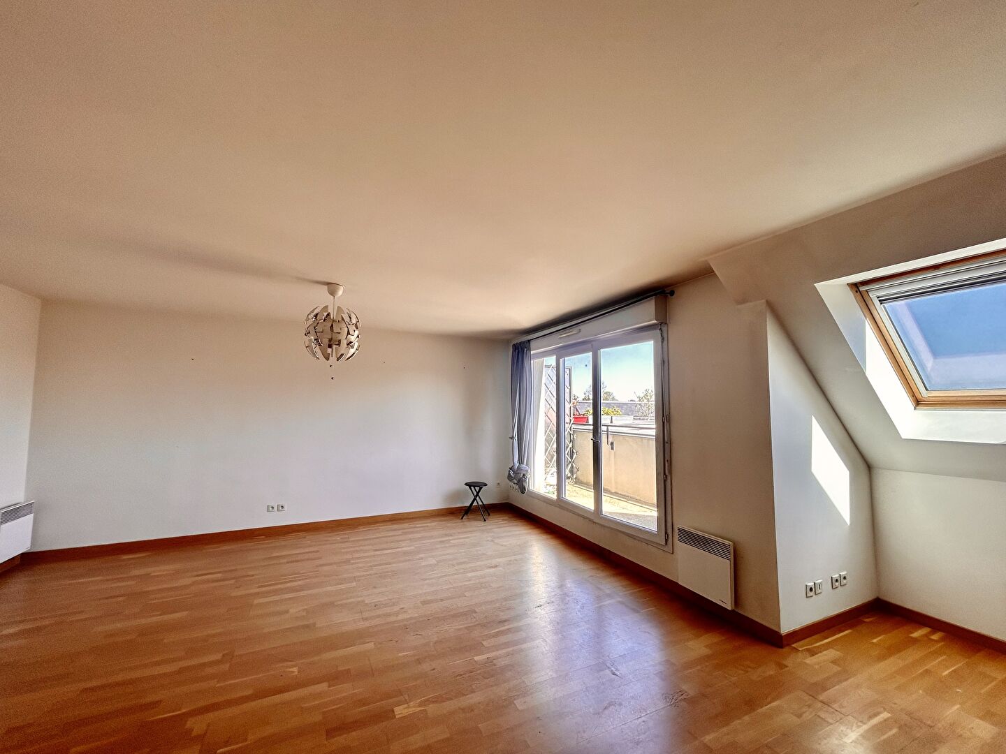 Photo Appartement T4 Duplex 86,13 m² -  Centre-ville de Chelles - construction de 2005 image 2/6