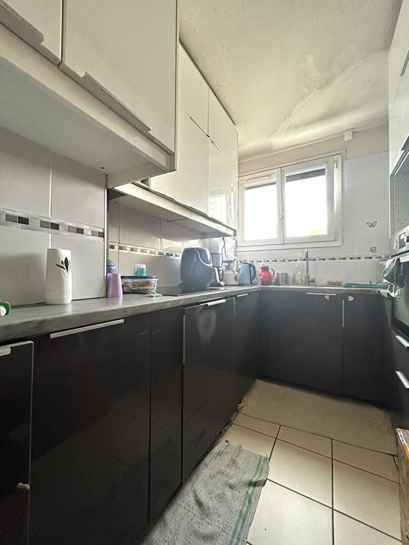 Photo APPARTEMENT 5 PIECES - 87 m2 - PROCHE CENTRE VILLE image 5/6