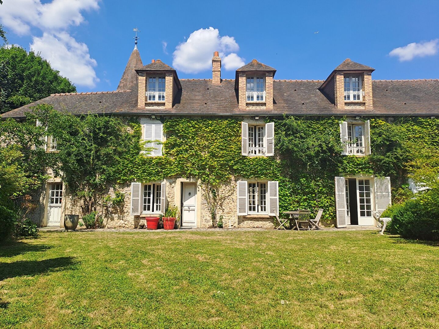 PROPRIETE A VENDRE A DOURDAN