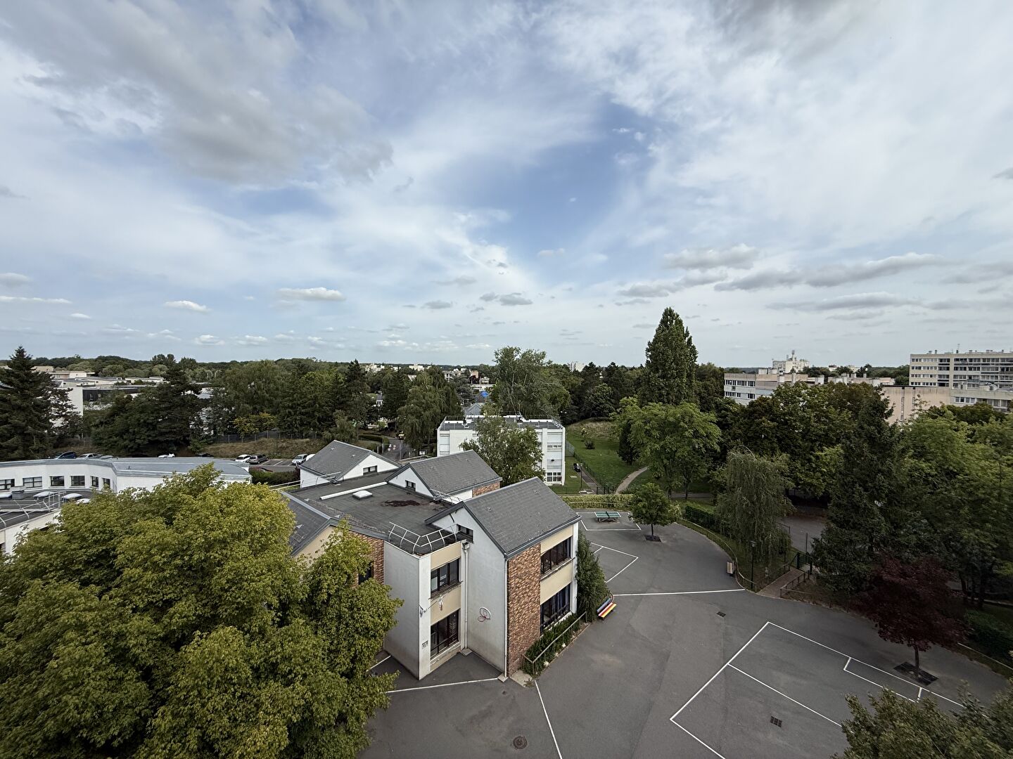 Photo LES ULIS image 2/6