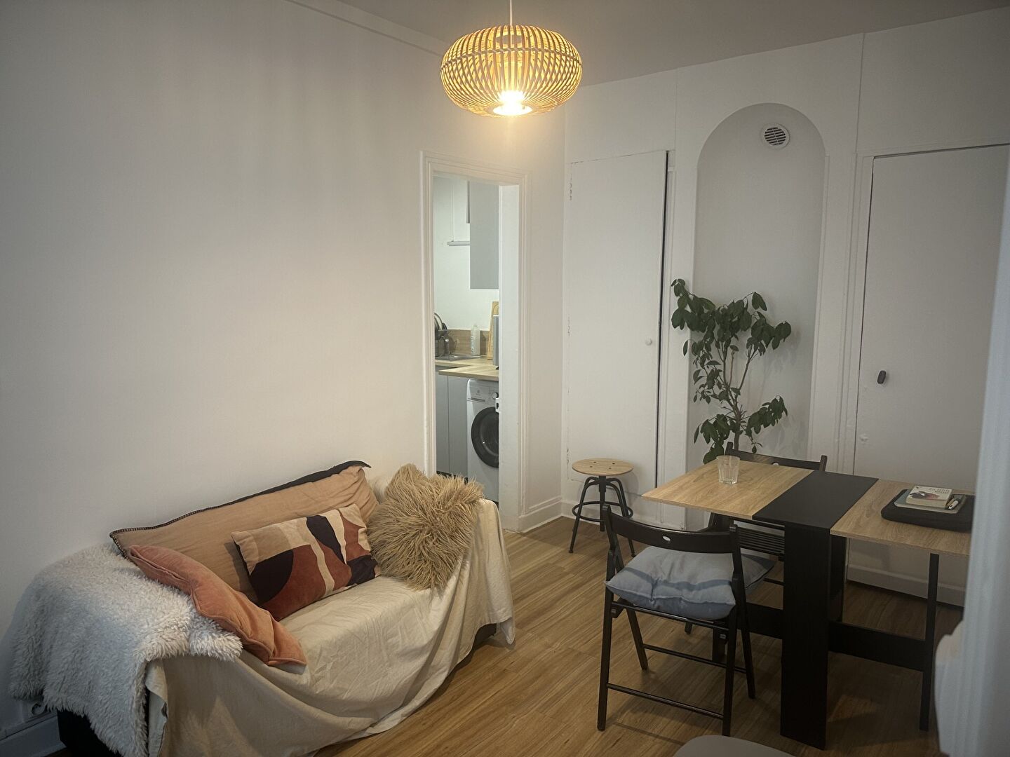 Photo EXCLUSIVITE - IDEAL  COMME PIED-A-TERRE image 1/4