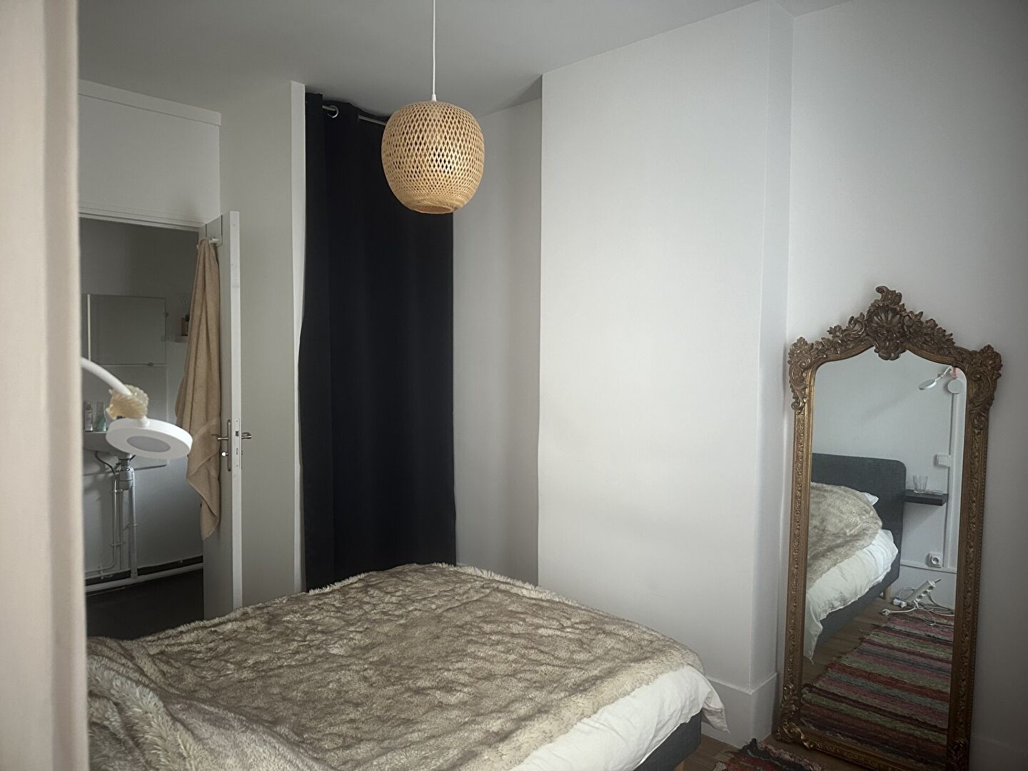 Photo EXCLUSIVITE - IDEAL  COMME PIED-A-TERRE image 2/4