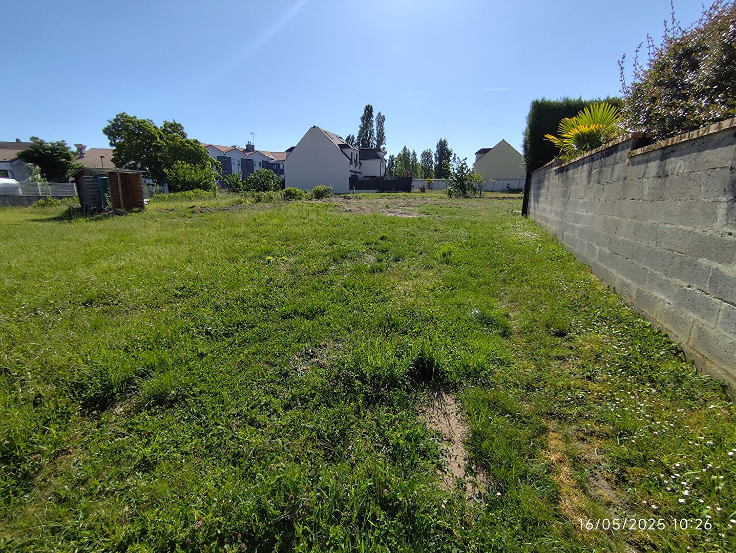 Photo À Cergy village, terrain de 425.8m² en vente 255000 image 1/6