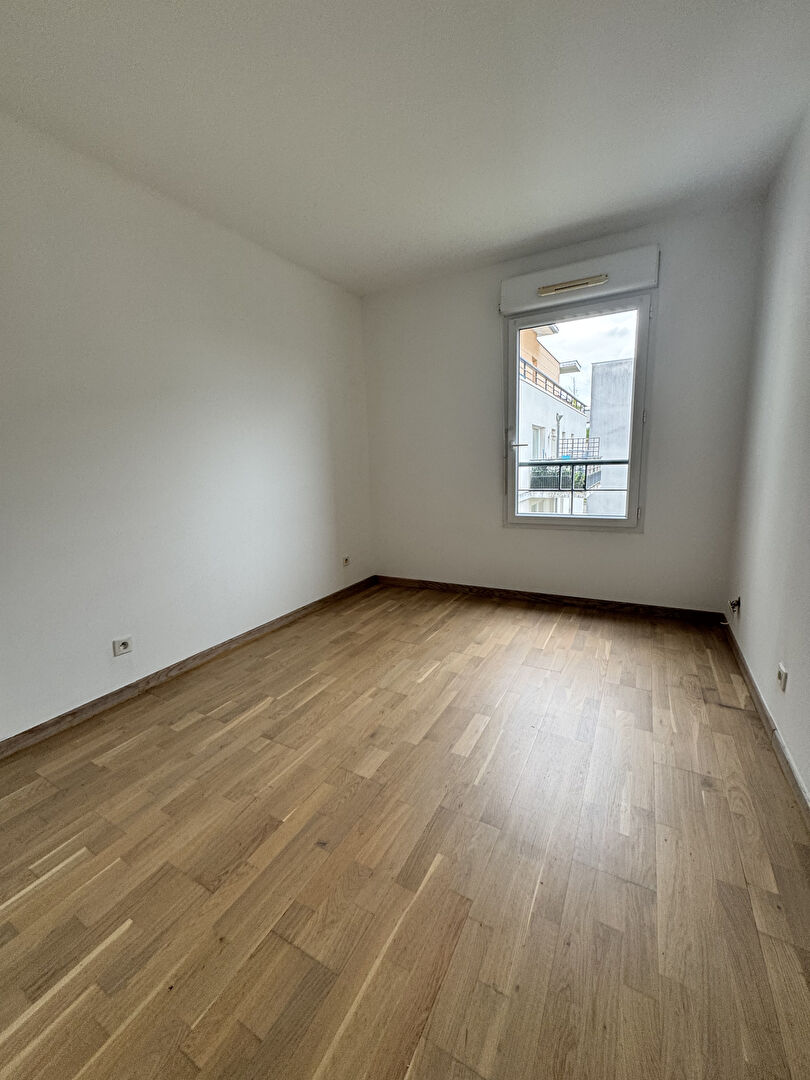 Photo Grand appartement 3 pièces à Cergy image 5/6