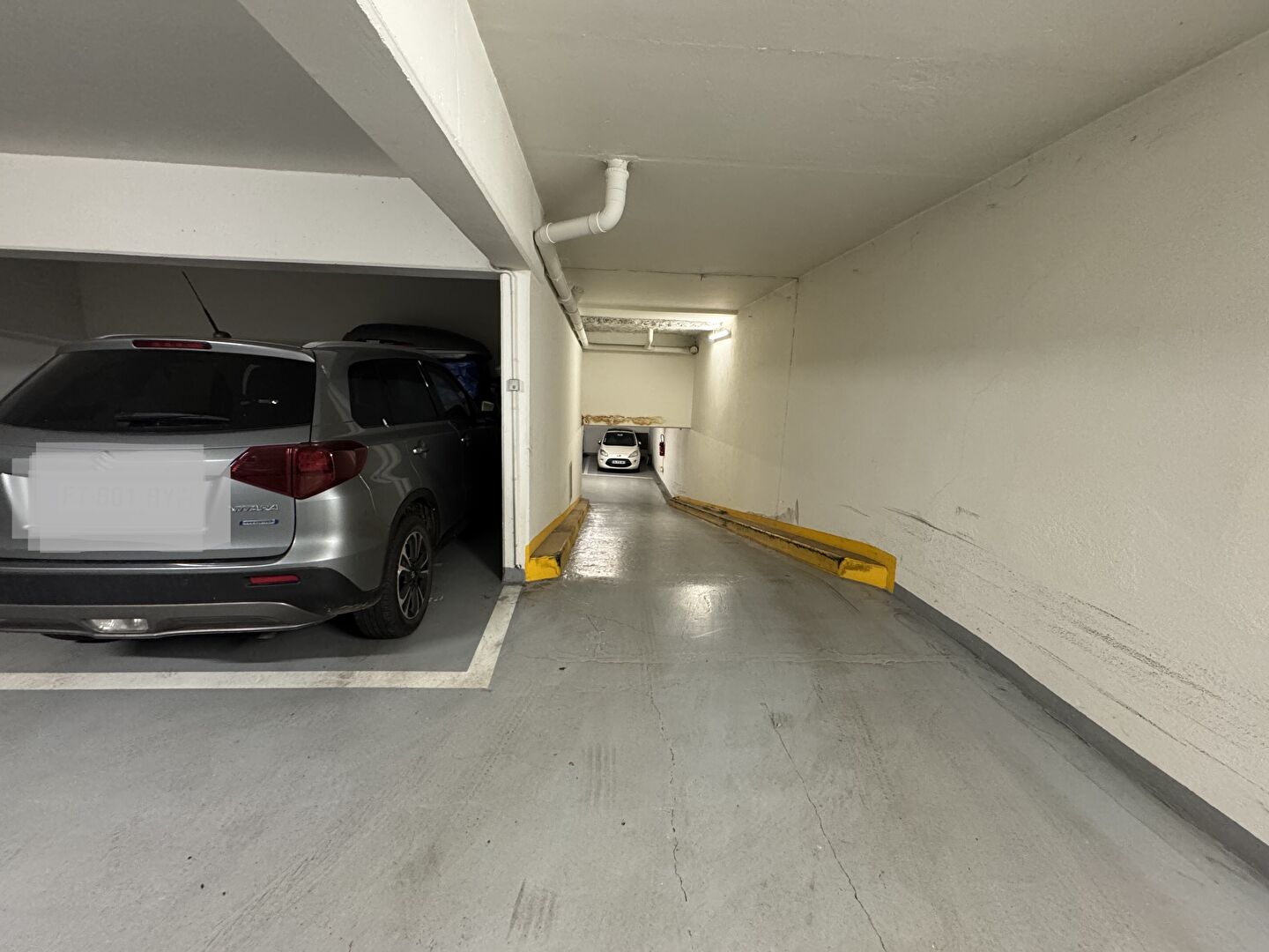 Photo PARKING FERME image 5/6