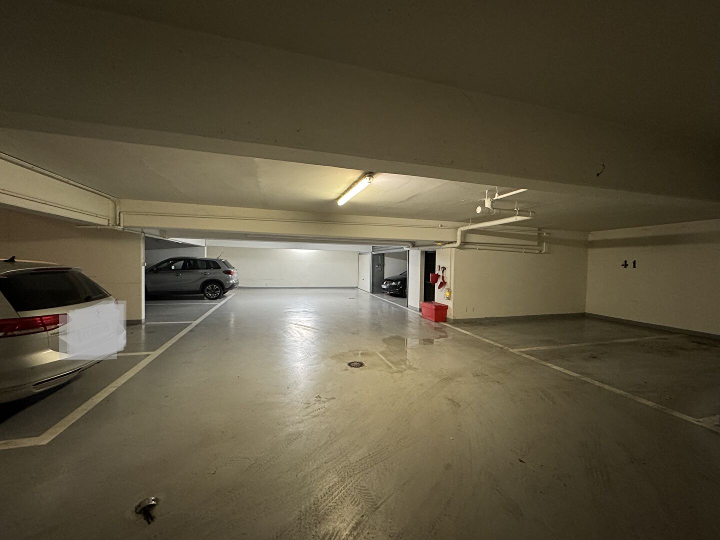 Photo PARKING FERME image 6/6