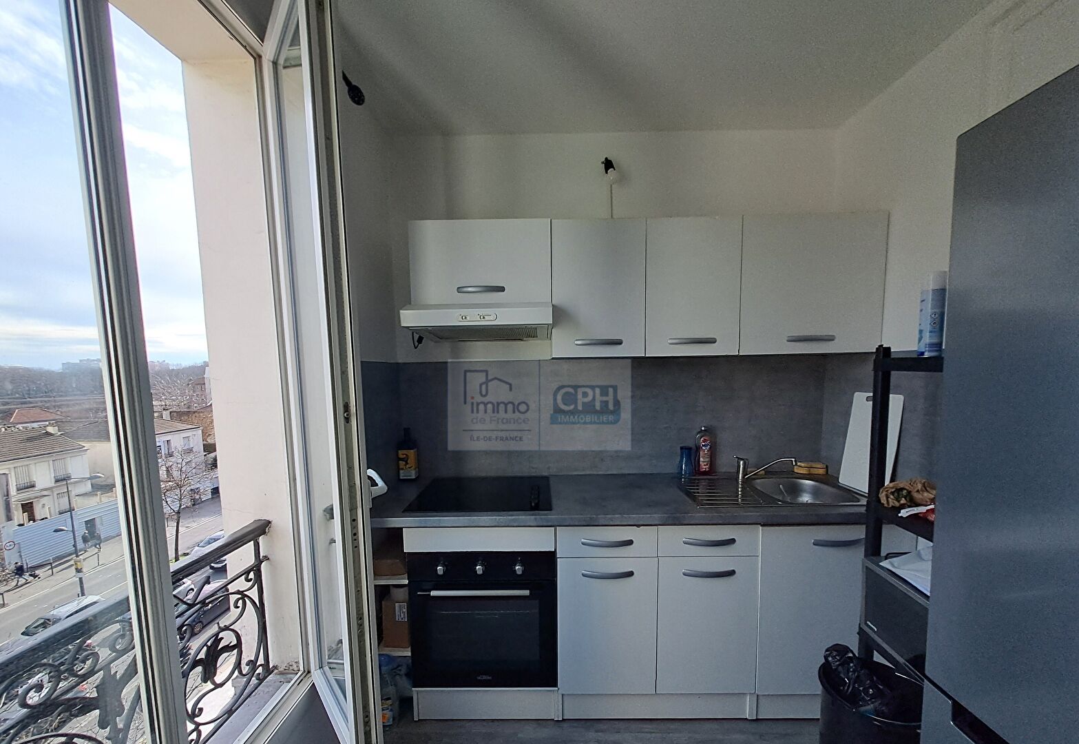 Photo Studio à 200 m de Paris image 4/6