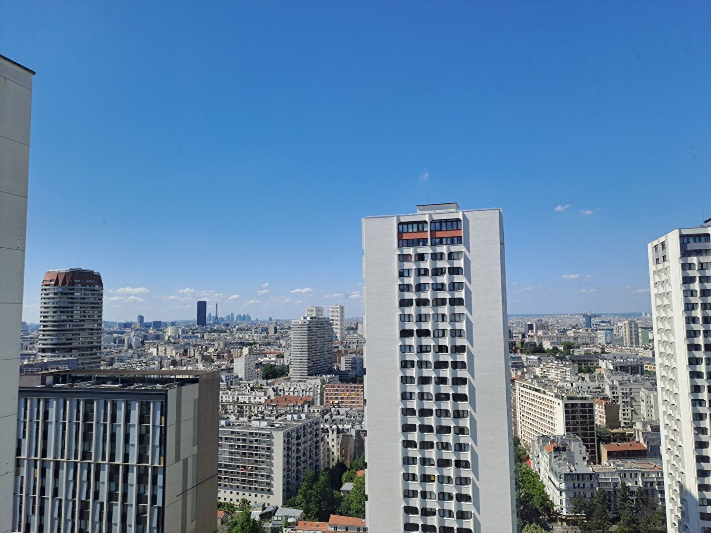 Vue sur Tour Eiffel et Sacré-Coeur
