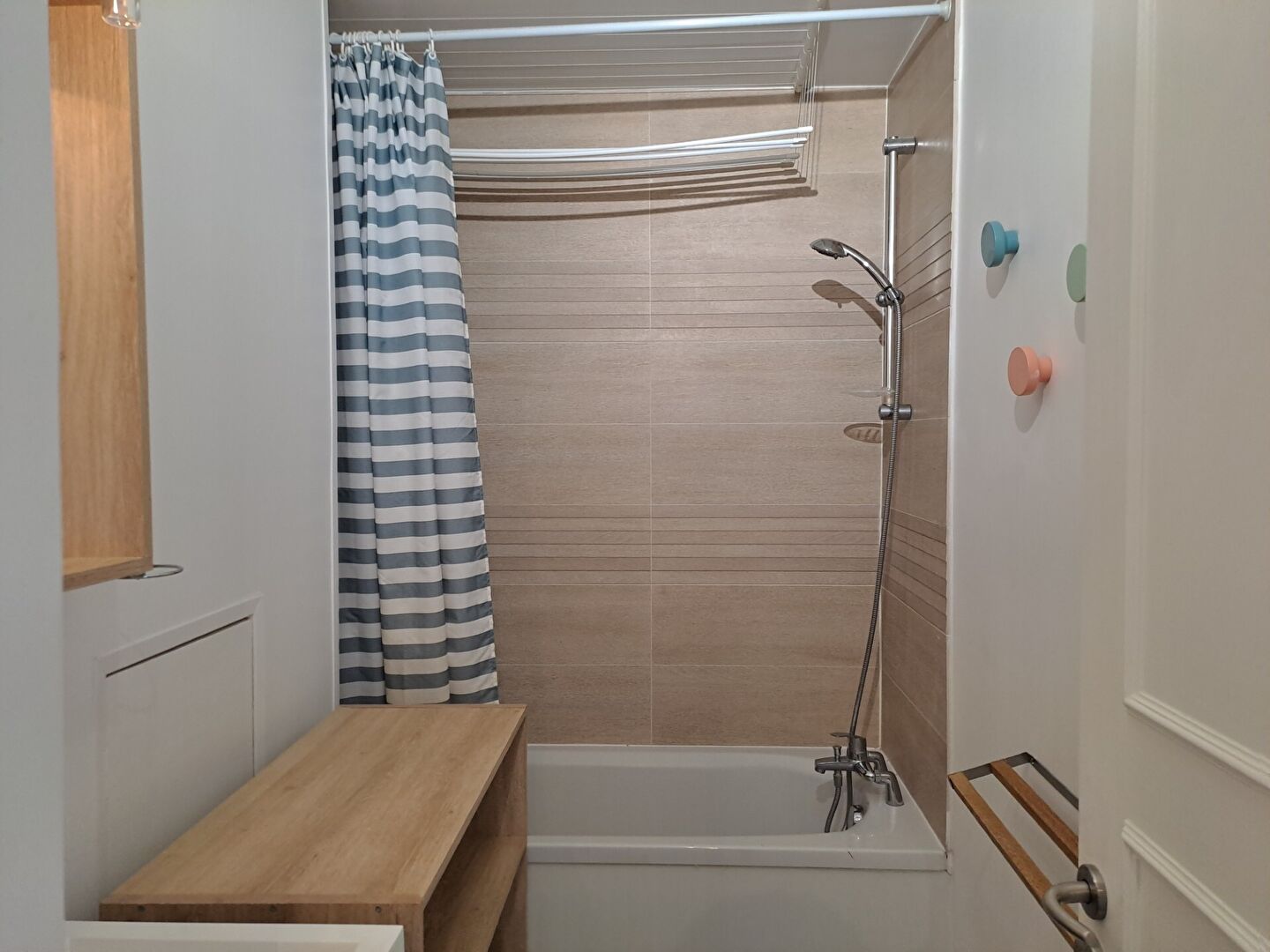 Photo Studio de 34,40 m² Vue dégagée image 3/3