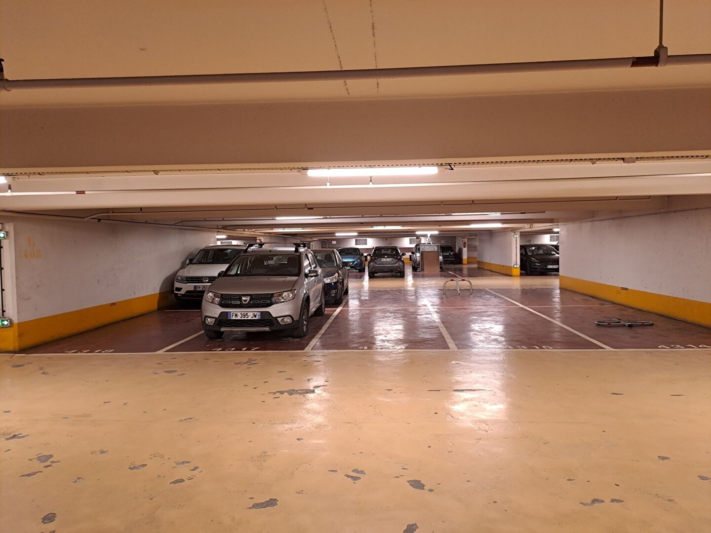 Photo Parking sous-sol à Italie 2 image 5/6