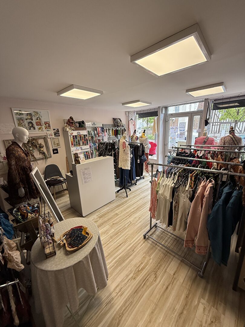 Photo Local Commercial image 4/6