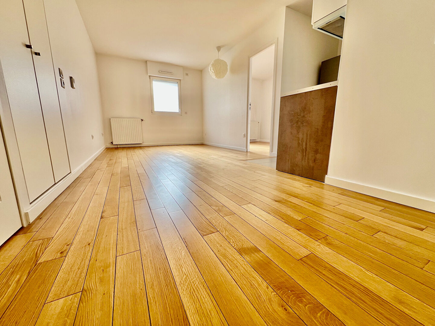 Photo Versailles Notre Dame, 2 pièces rénové + Parking en sous-sol image 4/6