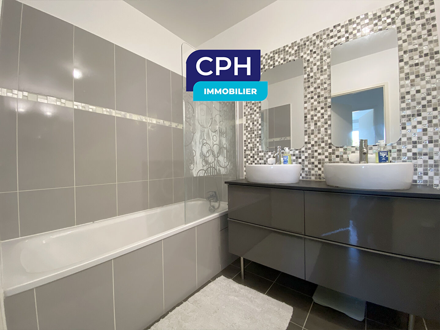 Photo Exclusivité très bel F4 avec terrasse sans vis à vis dans immeuble récent. image 5/6