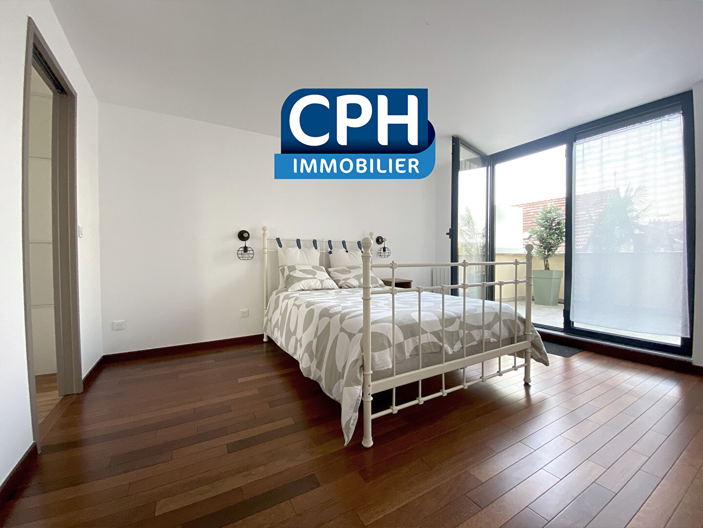 Photo Grande Maison récente sur Sceaux avec de très belles prestations image 2/6