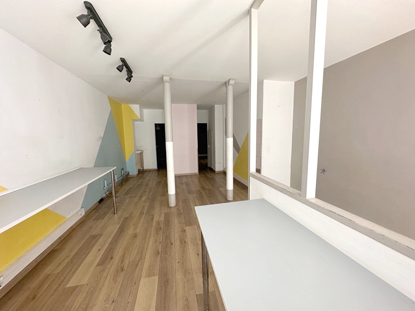 PARIS 09 Murs de boutique libres  - 3 pièce(s) 59 m2