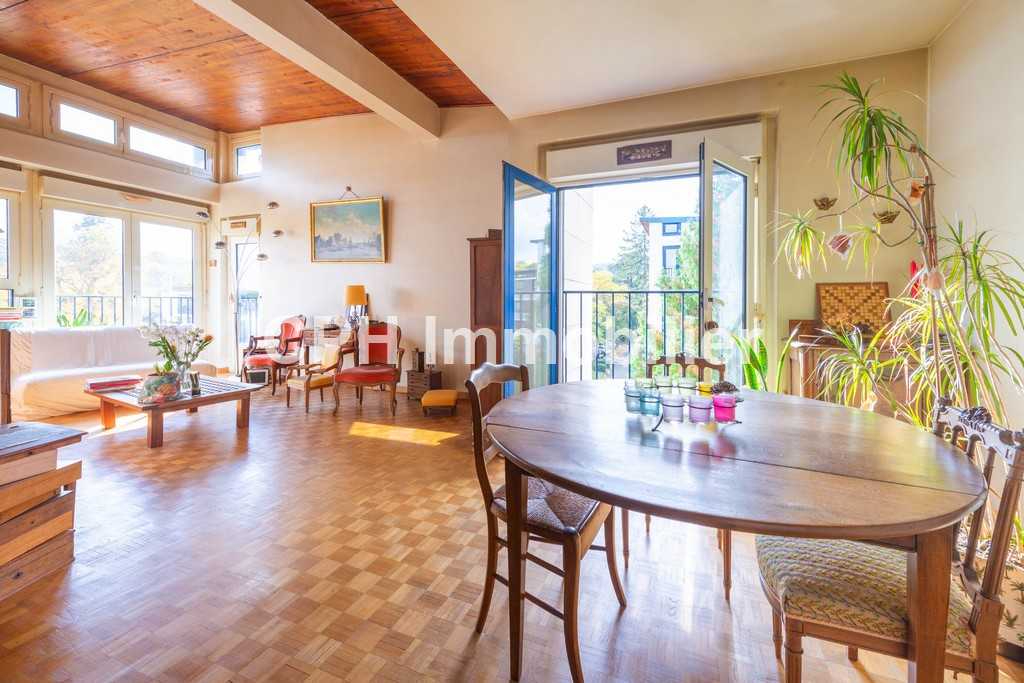 Photo Appartement Louveciennes 5 pièce(s) 93.02 m2 image 1/6