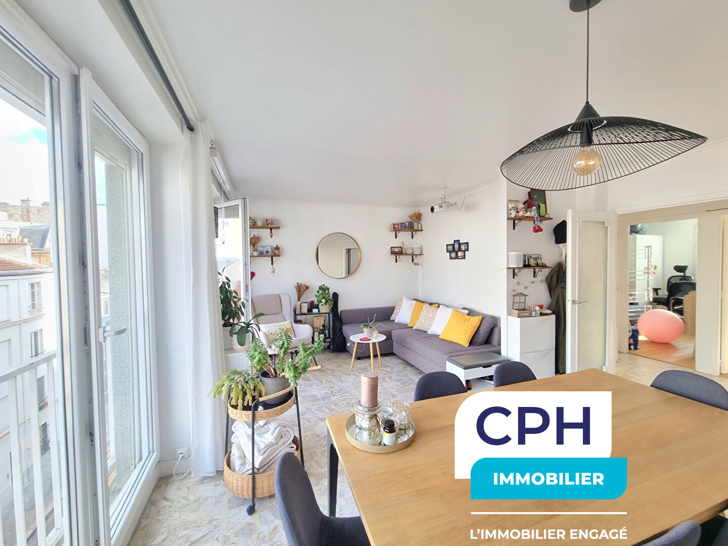 3 Pièces, 2 chambres, 4ème avec ascenseur, balcon