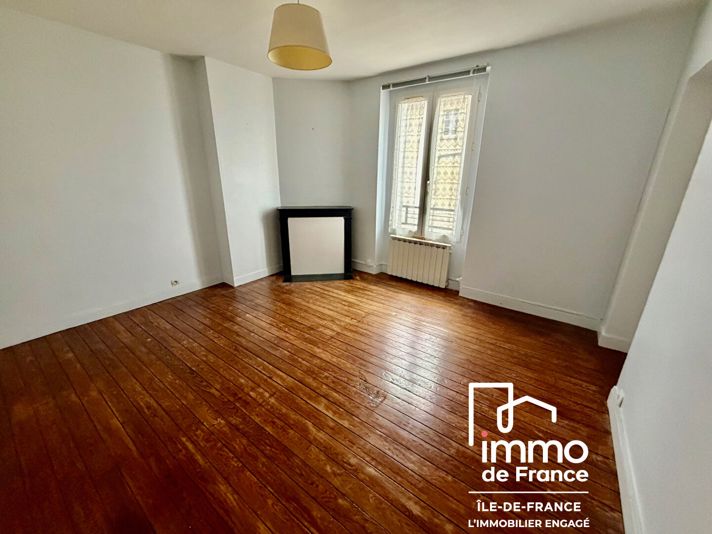 Photo Appartement Versailles 4 pièce(s) 75.57 m2 à rénover image 2/6