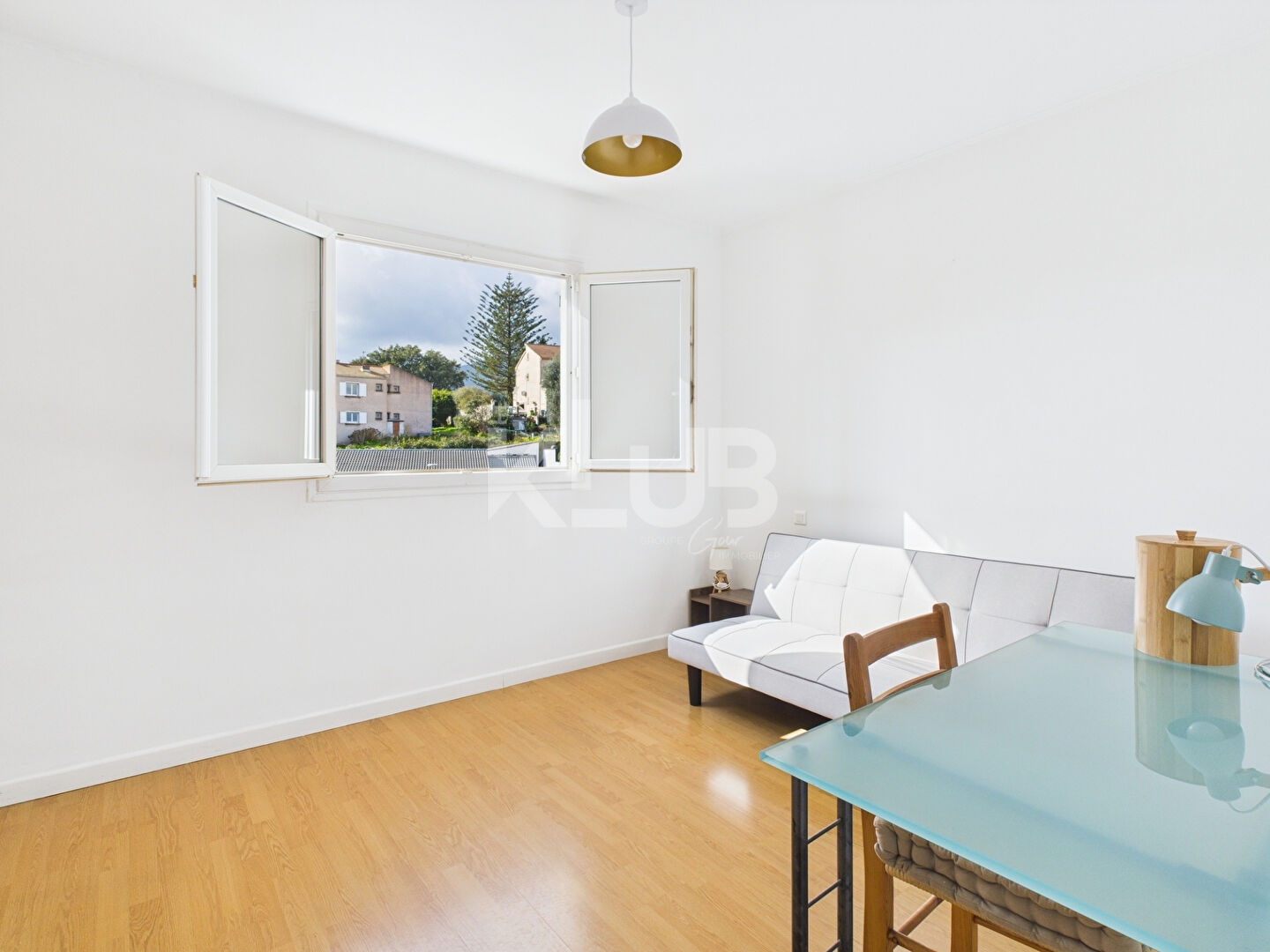 Photo Appartement  3 pièce(s) image 1/5