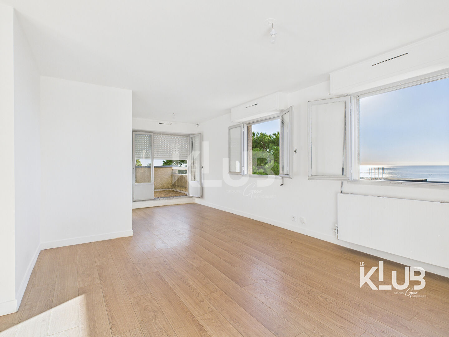 Appartement T4 - Dernier étage -  Bastia -  Vue mer partielle