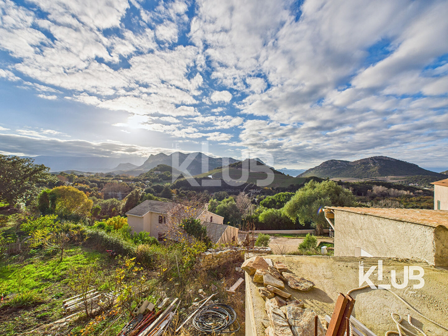 Photo Maison  139,56m2 + garage + studio indépendant + cave image 3/6